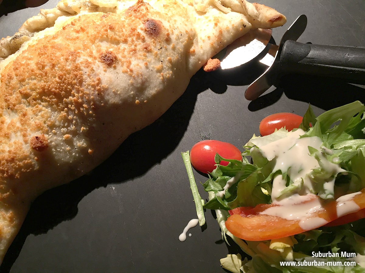 pizza-express-calzone