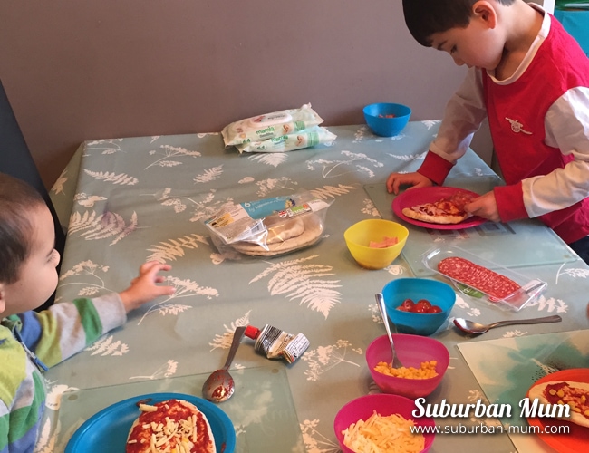 kids-pizza-suburban-mum2