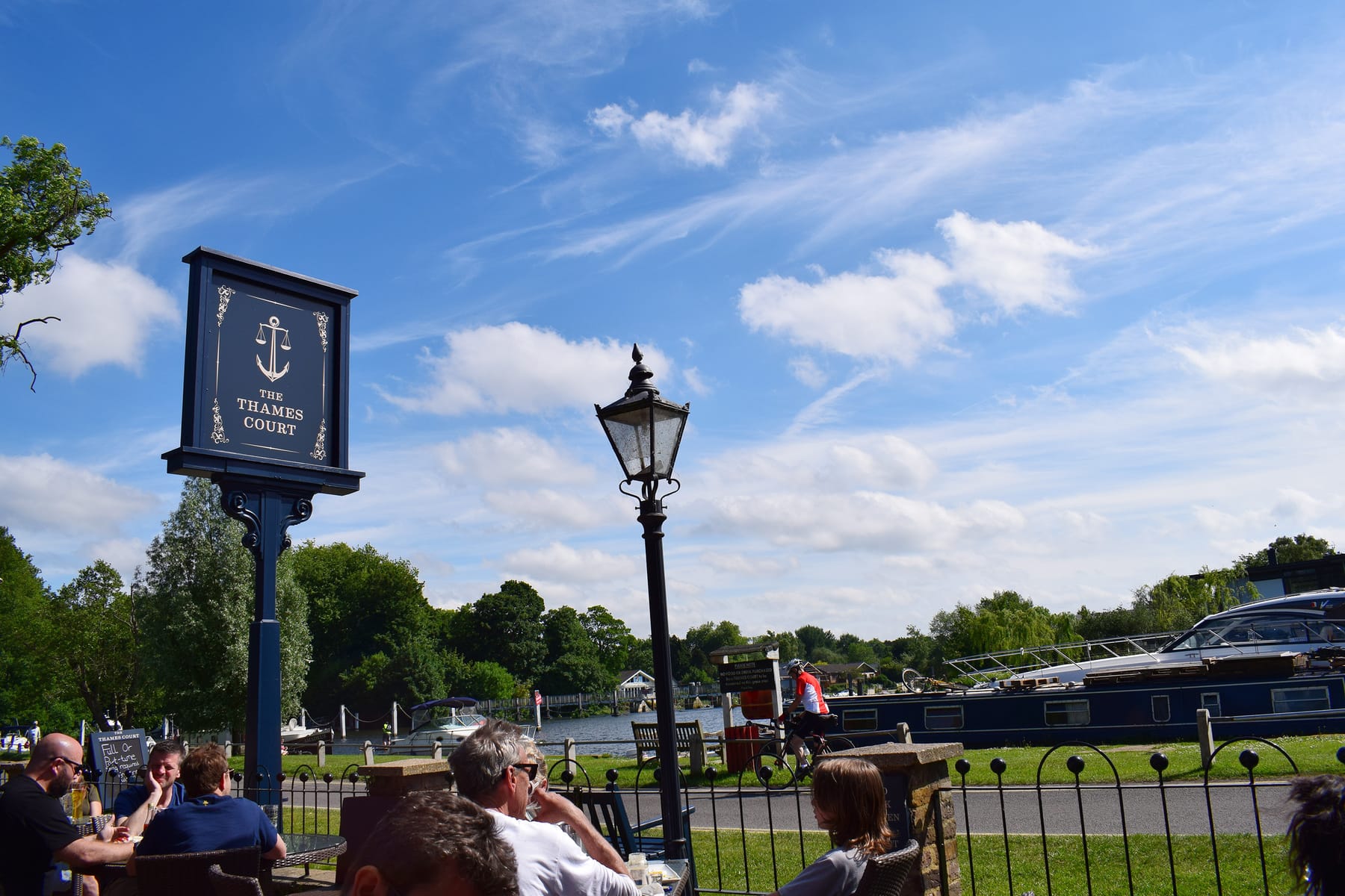 Delightful rural charm The Thames Court, Shepperton Suburban Mum