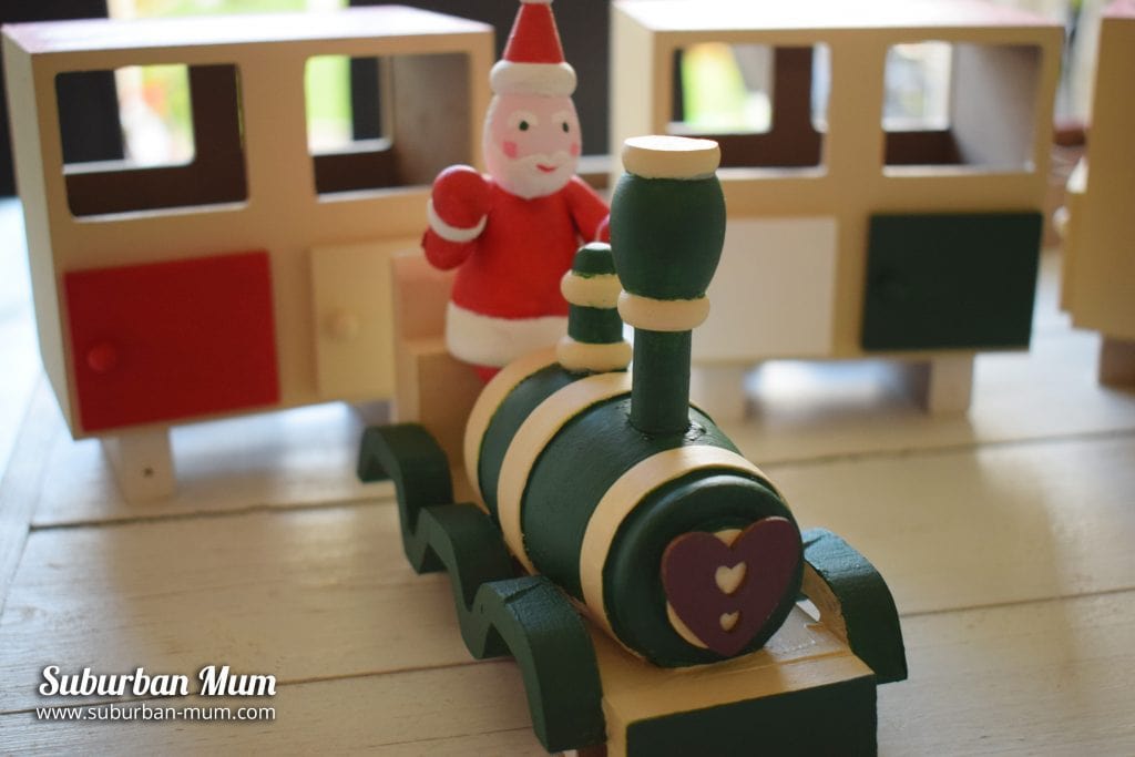 hobbycraft-train-santa-decoration