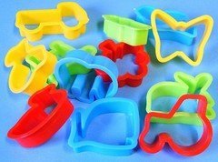 plastic-dough-cutters