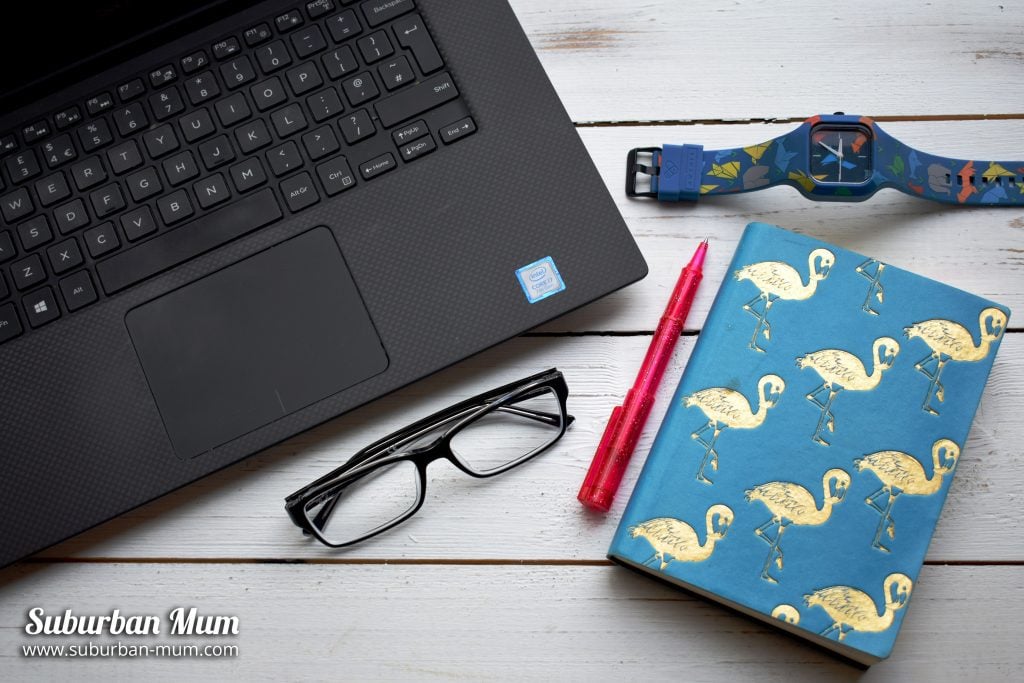 laptop-glasses-notebook