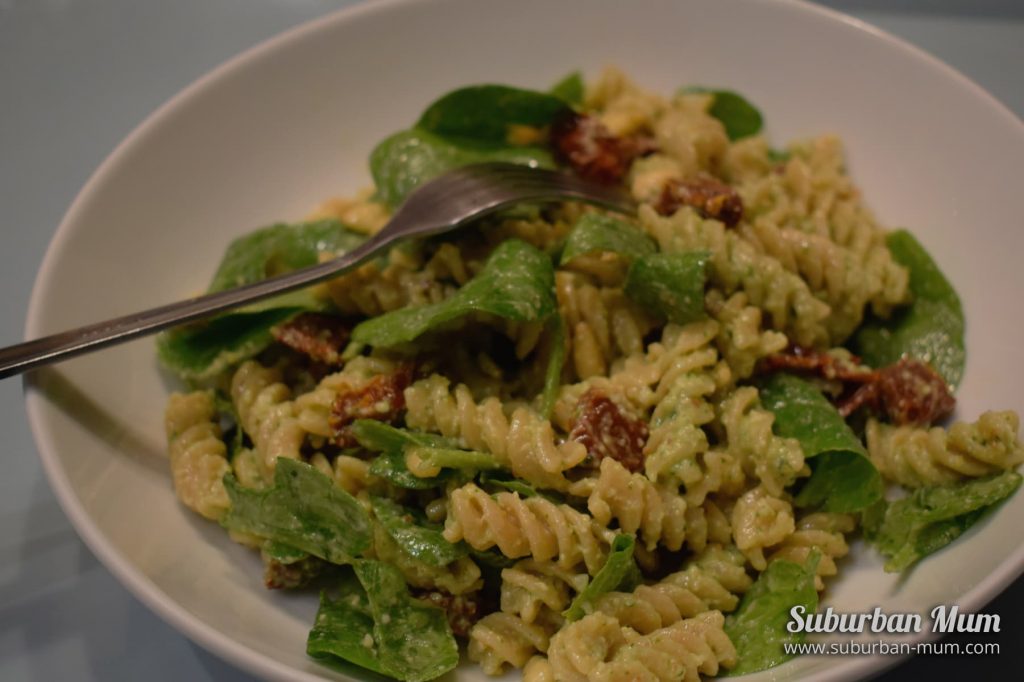 pesto-pasta-with-sundried-tomatoes