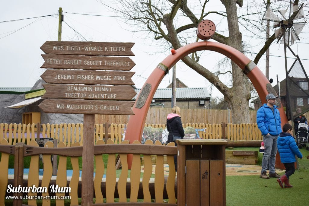 willows-activity-farm-peter-rabbit-adventure-playground-area
