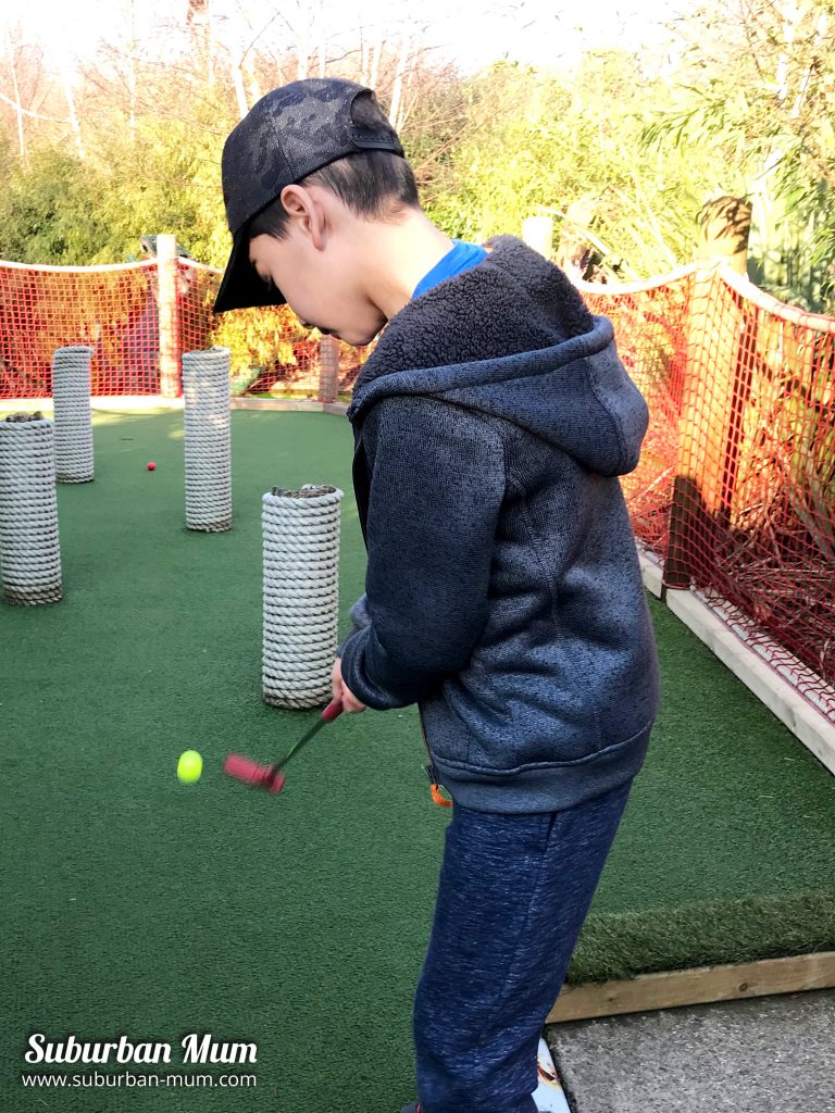 e-crazy-golf-putting