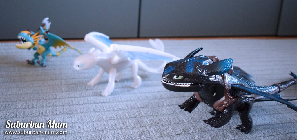 How to Train Your Dragon - dragon figures