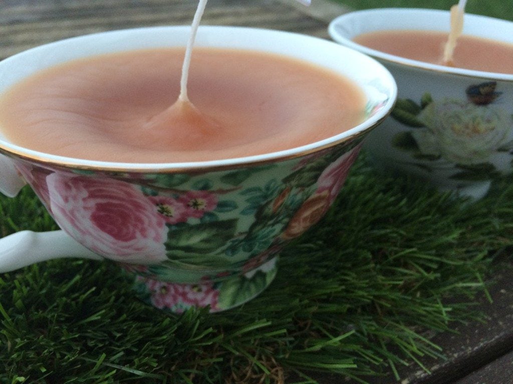 farmers-wife-mummy-candle-teacup