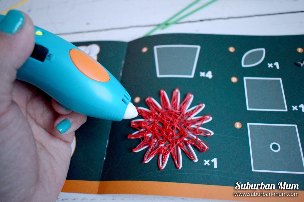 3Doodler-pen-making-flower