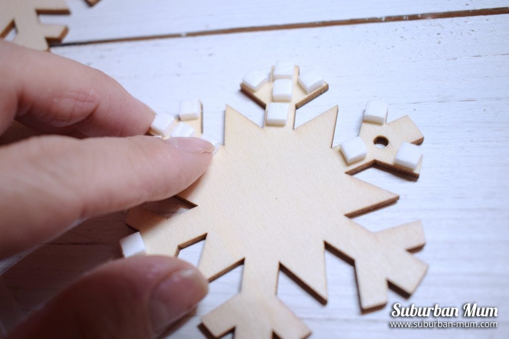 snowflake-dec-foam-pads