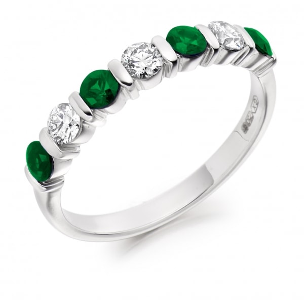 emerald-eternity-ring
