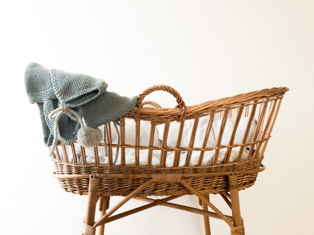 moses-basket-nynne-schroder-Ld532Q7eUmQ-unsplash