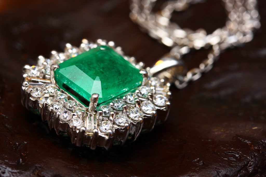 emerald-jewellery