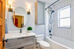 Tips to make your bathroom practical and stylish for families