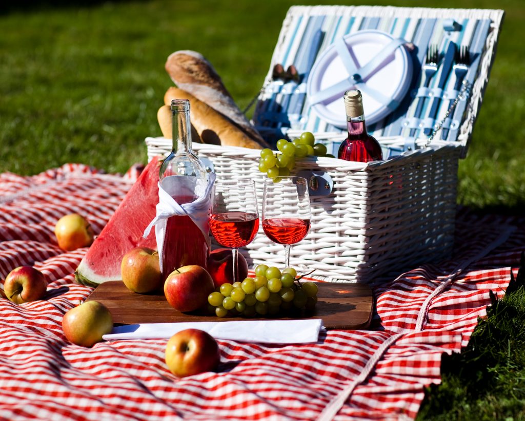 picnic-hamper