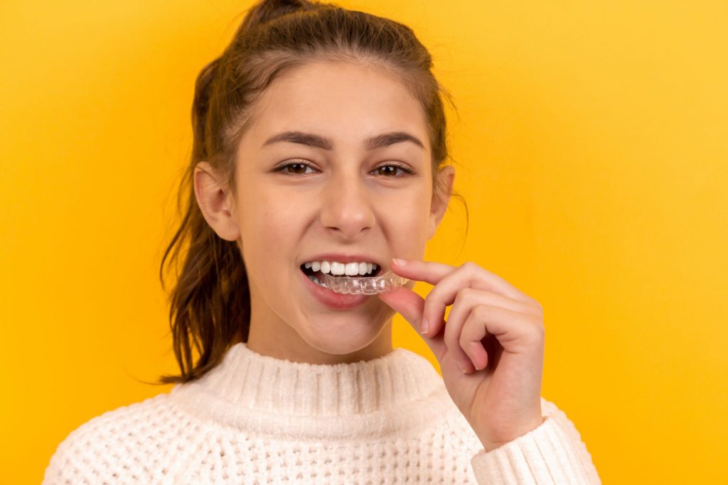 girl-with-retainer