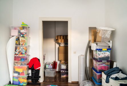 1d4b341d decluttering house