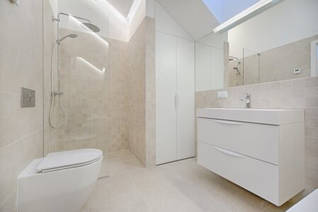 bathroom layout